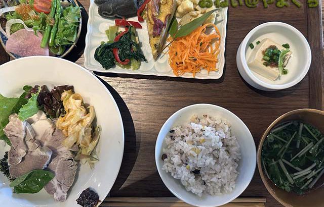 まるまつ食堂