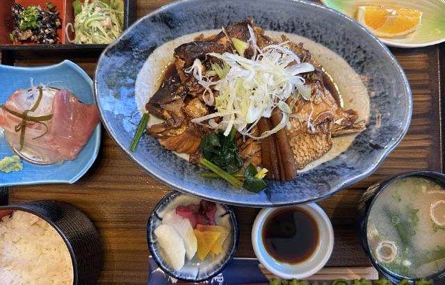 お食事処 里彩（さといろ）